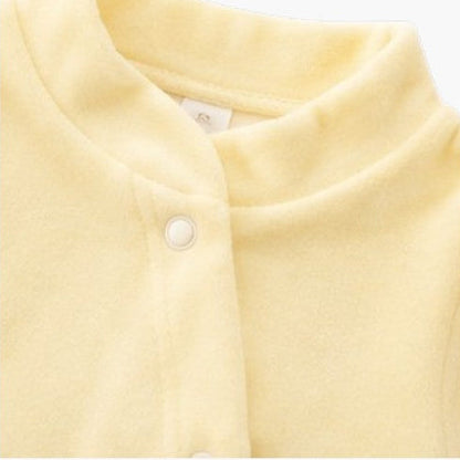 Baby Strampler aus gelbem Samt Bequem und weich für die ersten Tage