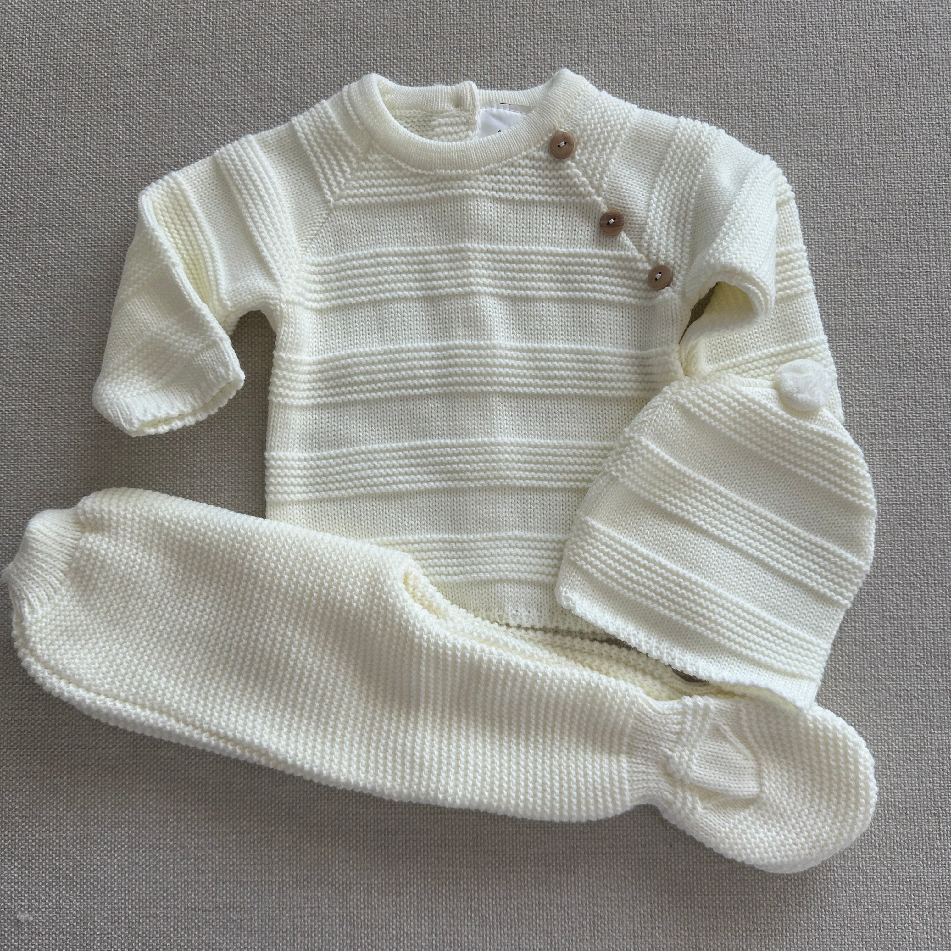 Conjunto de bebé em malha pérola com camisola e calças, vista 3